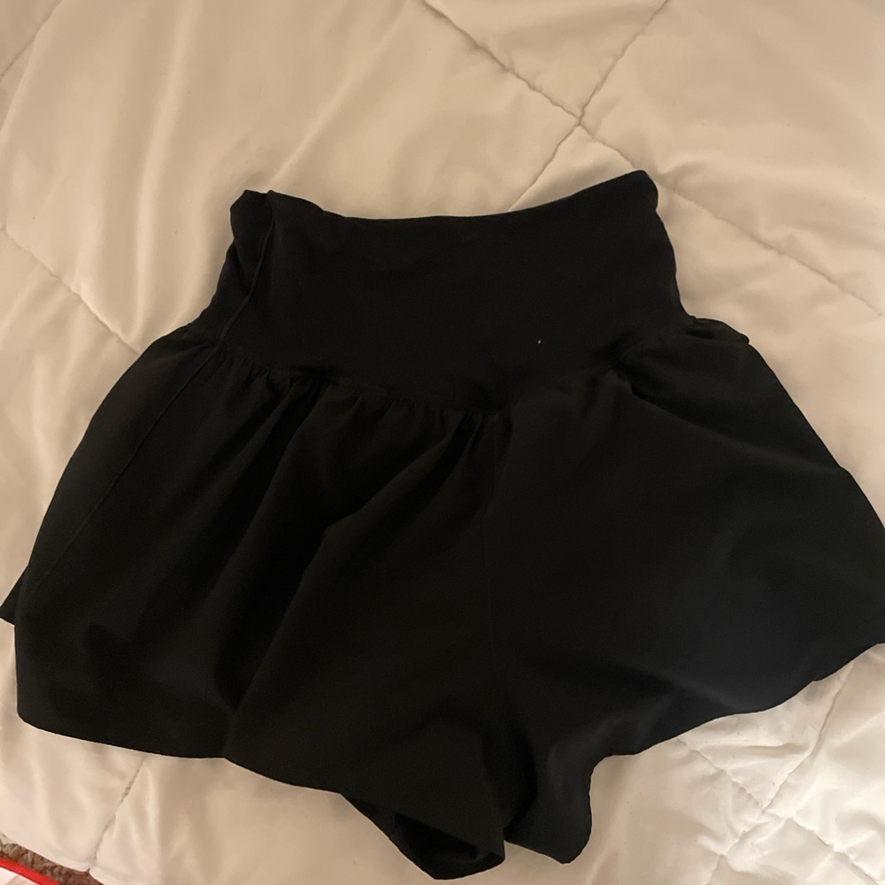 Aerie Black Flowy Skorts with High-Waist Design
